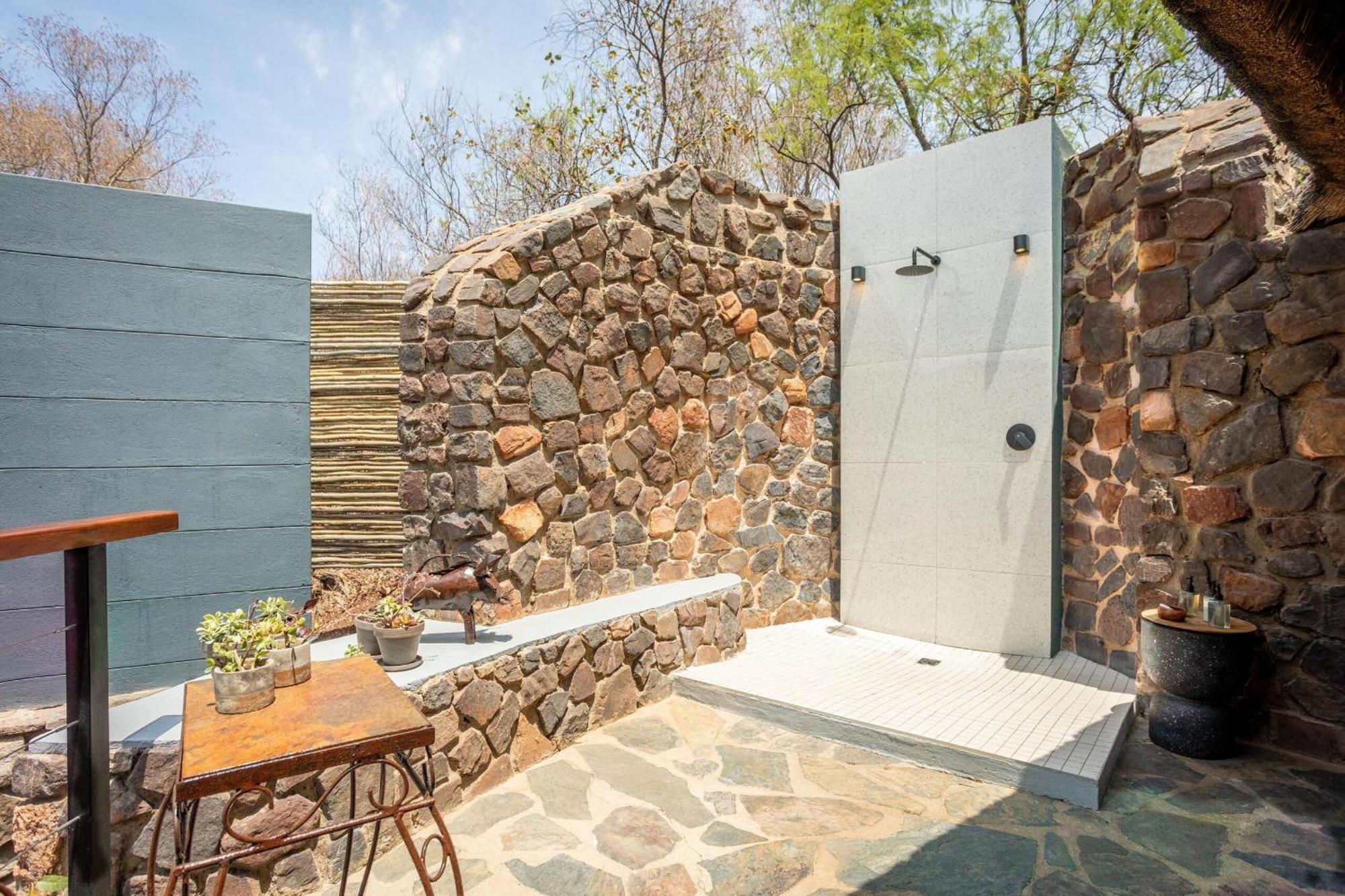 Tuningi Safari Lodge Madikwe Game Reserve Zewnętrze zdjęcie